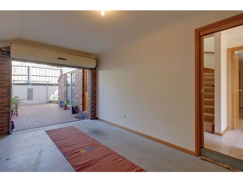 2/9 Rose Court, Sandy Bay TAS 7005