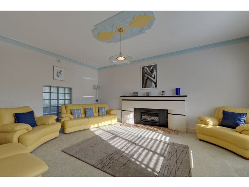 7 David Avenue, Sandy Bay TAS 7005