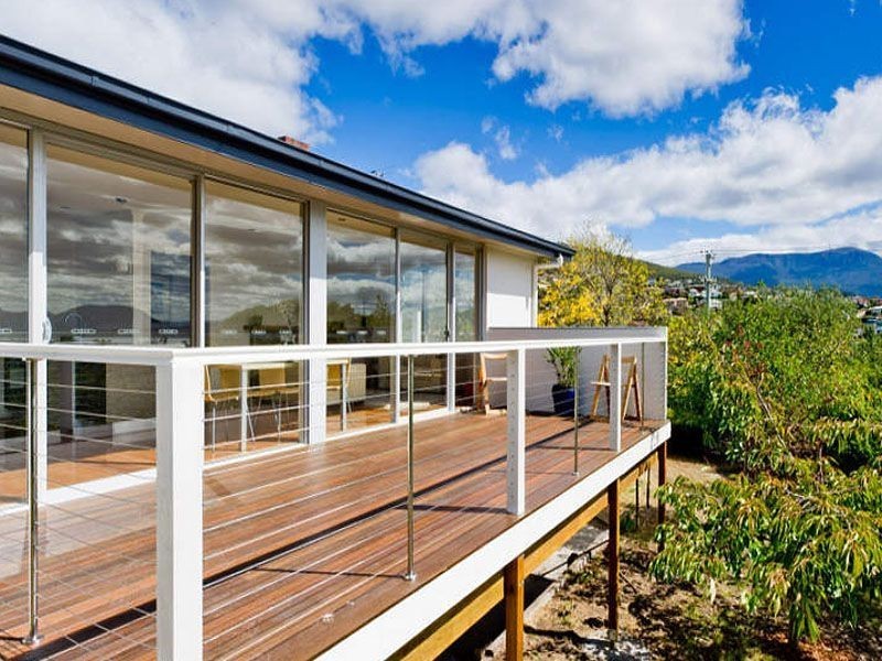 542 Churchill Avenue, Sandy Bay TAS 7005