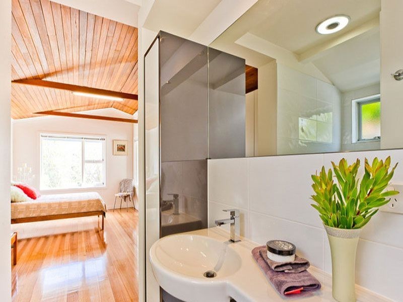 542 Churchill Avenue, Sandy Bay TAS 7005