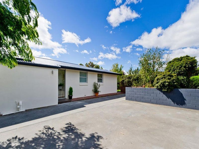 542 Churchill Avenue, Sandy Bay TAS 7005