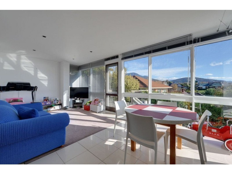 1/5 Quamby Avenue, Sandy Bay TAS 7005