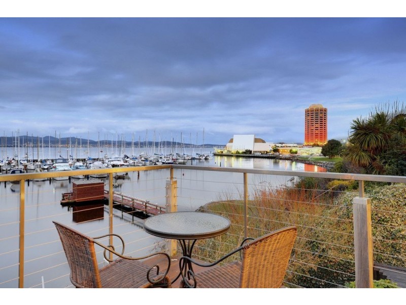 354 Sandy Bay Road, Sandy Bay TAS 7005