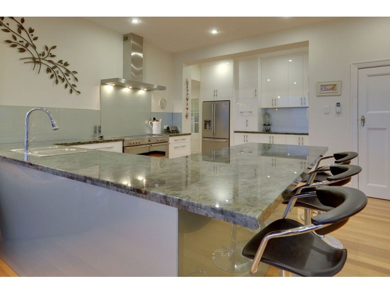 354 Sandy Bay Road, Sandy Bay TAS 7005