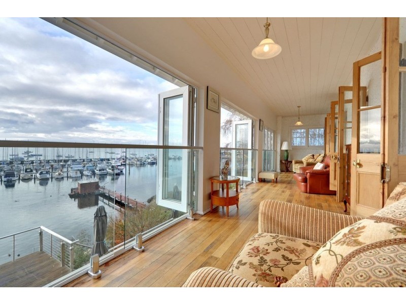 354 Sandy Bay Road, Sandy Bay TAS 7005