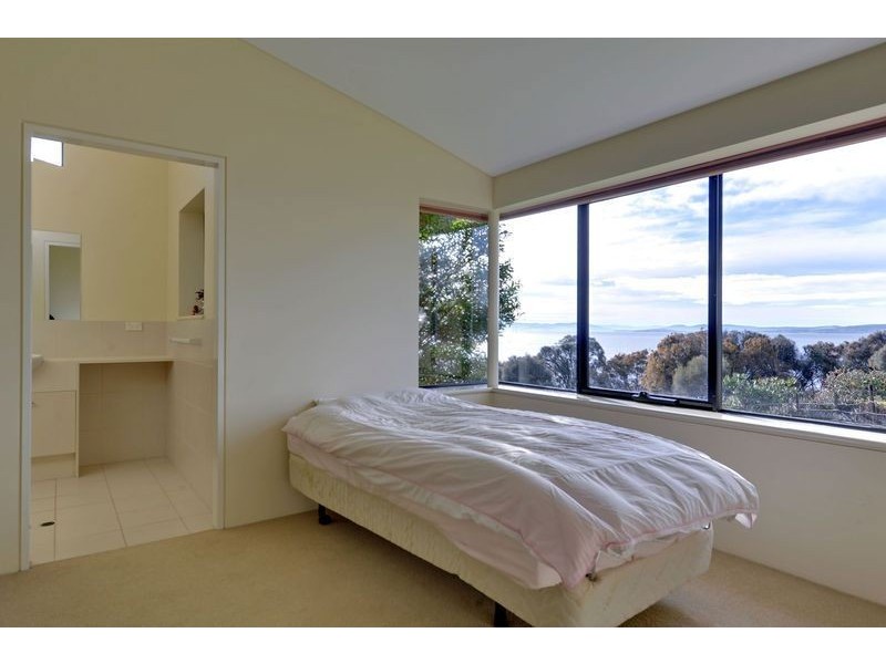40 Fossil Cove Drive, Tinderbox TAS 7054