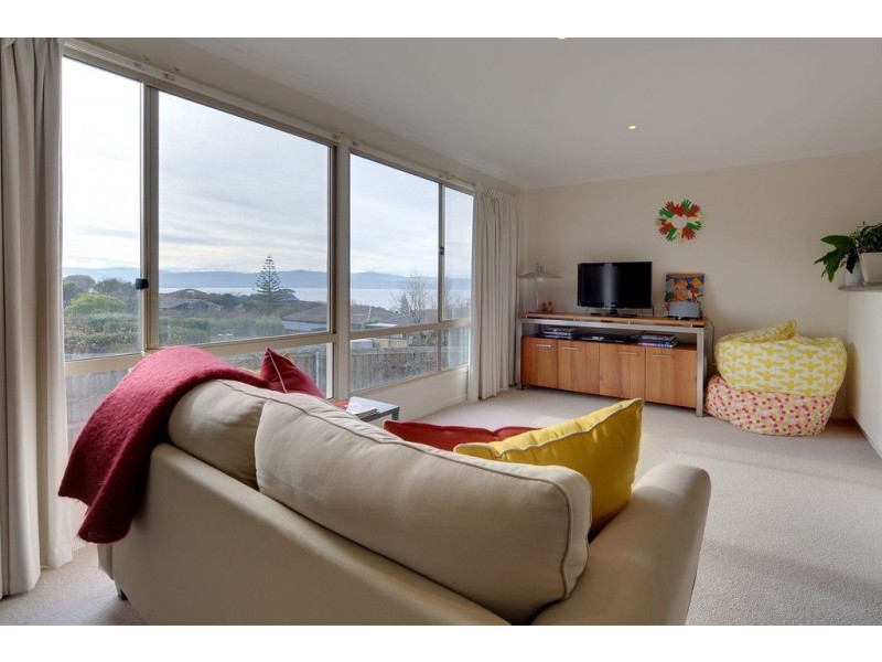 2/2 Shepherd Street, Sandy Bay TAS 7005