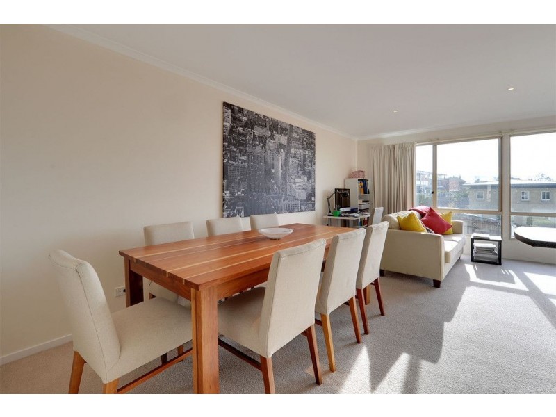 2/2 Shepherd Street, Sandy Bay TAS 7005