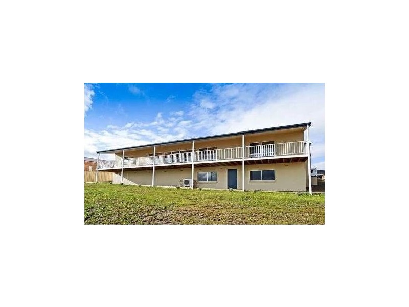 32 Spinnaker Crescent, Tranmere TAS 7018