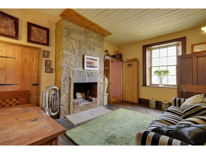 6 Henry Street, Richmond TAS 7025