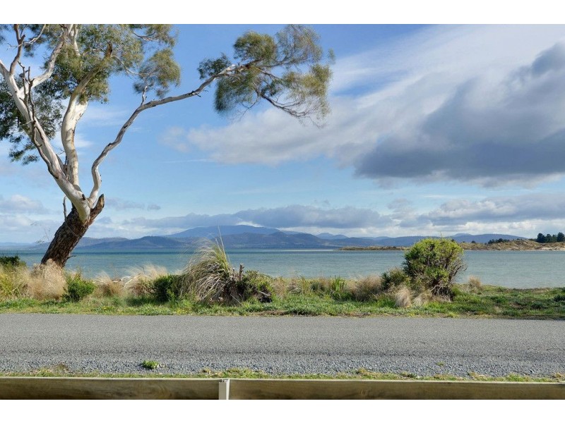 63 Rantons Road, Dodges Ferry TAS 7173