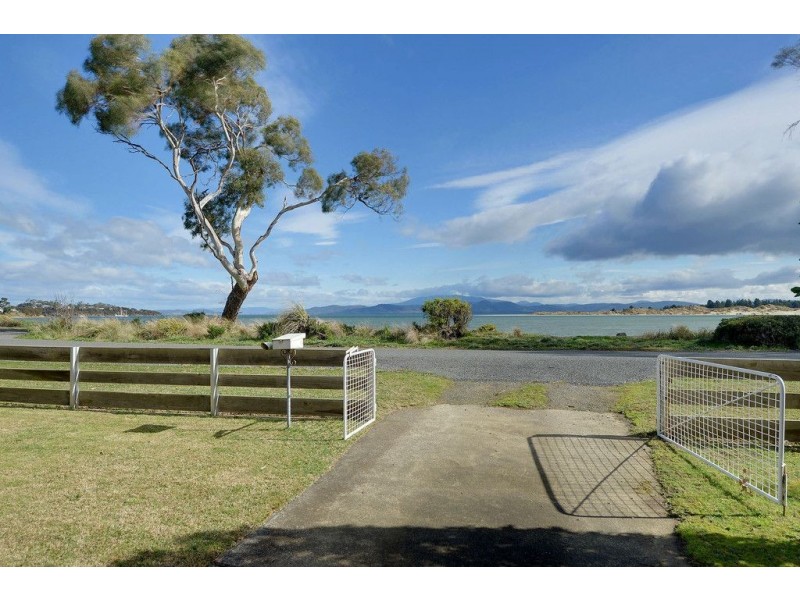 63 Rantons Road, Dodges Ferry TAS 7173