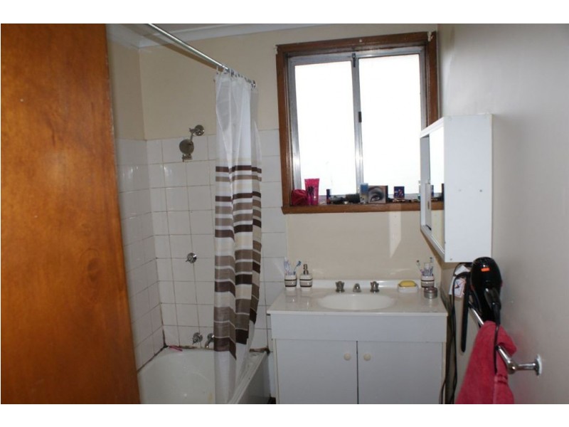 2 Saladin Circle, Clarendon Vale TAS 7019