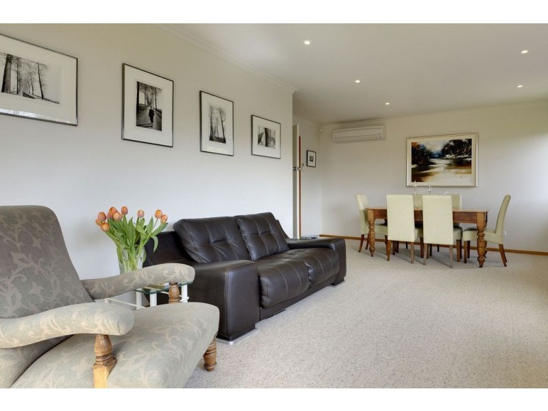 6 Maning Avenue, Sandy Bay TAS 7005
