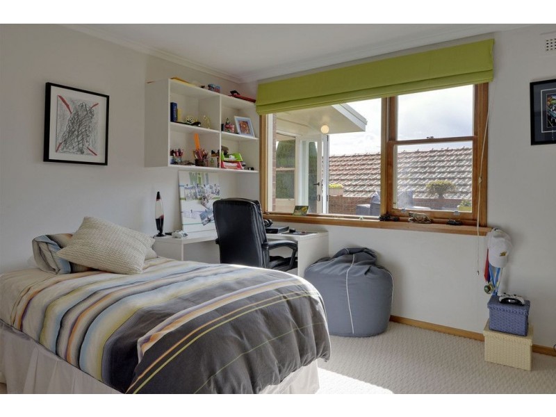 6 Maning Avenue, Sandy Bay TAS 7005