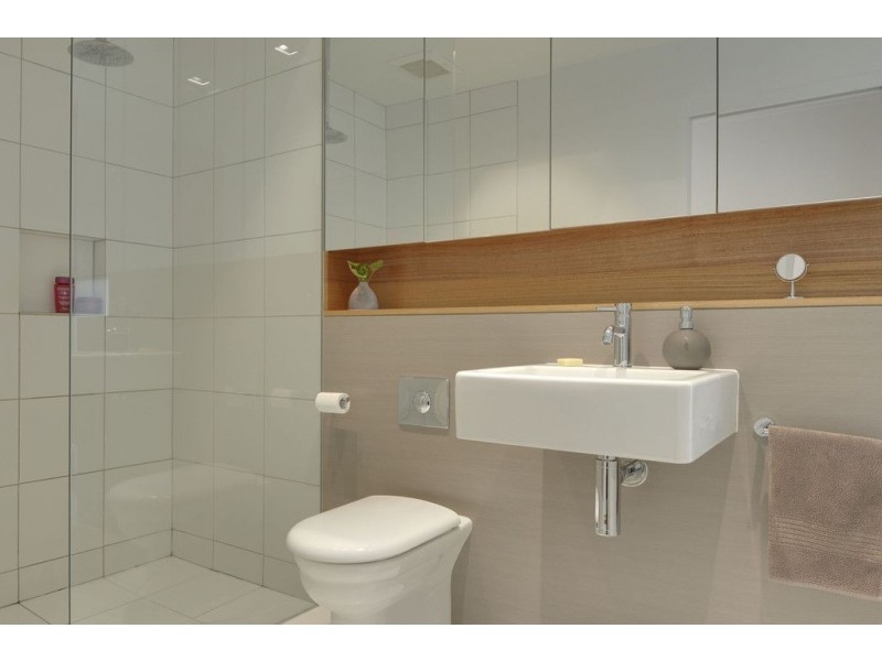 6 Maning Avenue, Sandy Bay TAS 7005