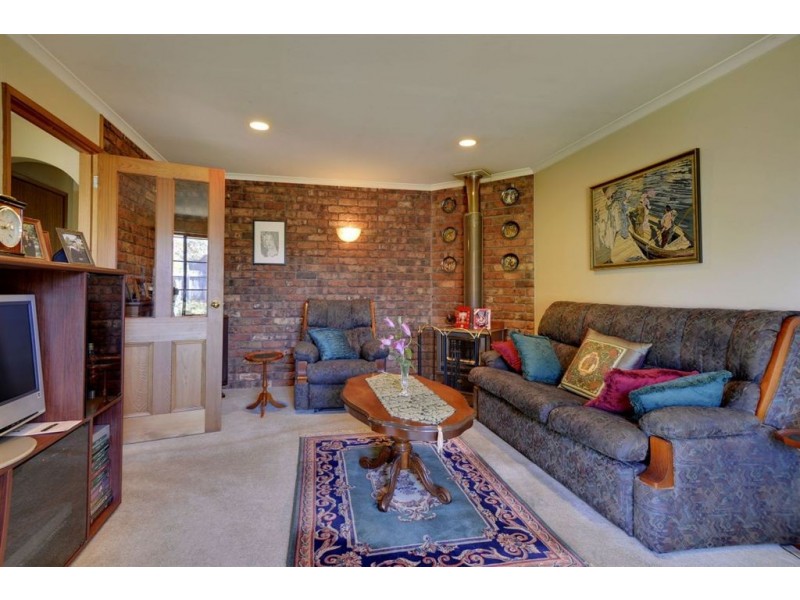 8 Hay Street, Seven Mile Beach TAS 7170