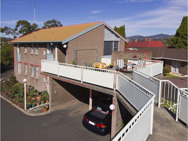 4/10 Lincoln Street, Lindisfarne TAS 7015