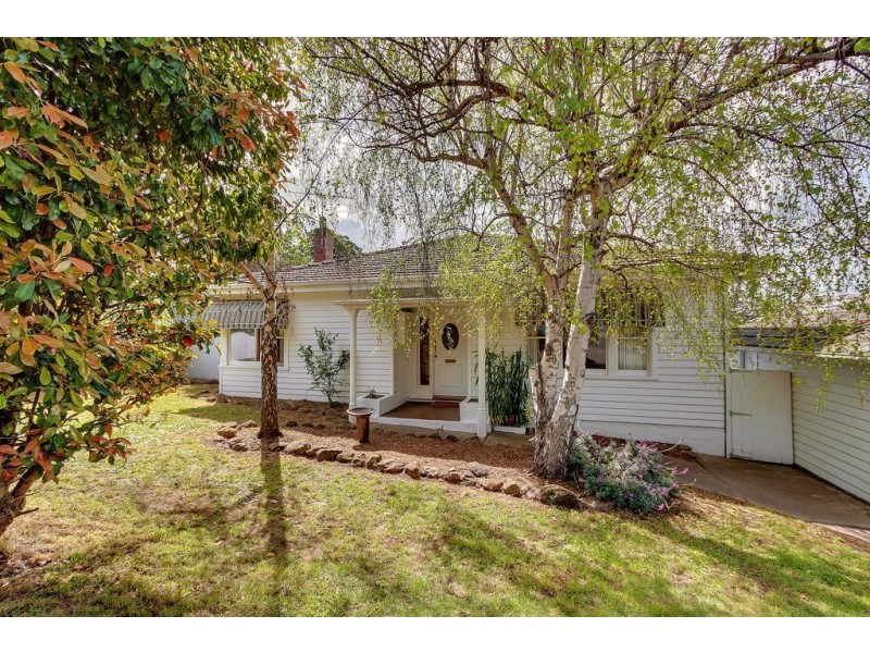 10 Nubeena Crescent, Taroona TAS 7053