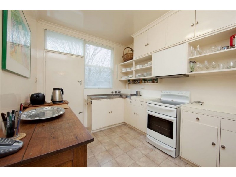 10/1A Sayer Crescent, Sandy Bay TAS 7005