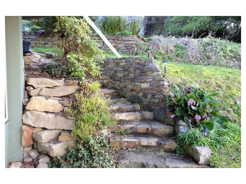 152 Forest Road, West Hobart TAS 7000