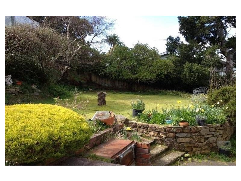 152 Forest Road, West Hobart TAS 7000
