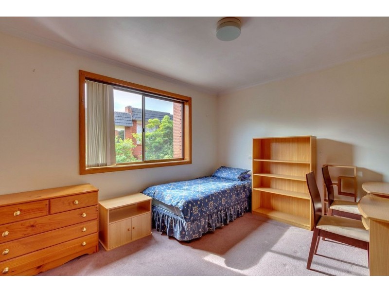 1/275 Churchill Avenue, Sandy Bay TAS 7005