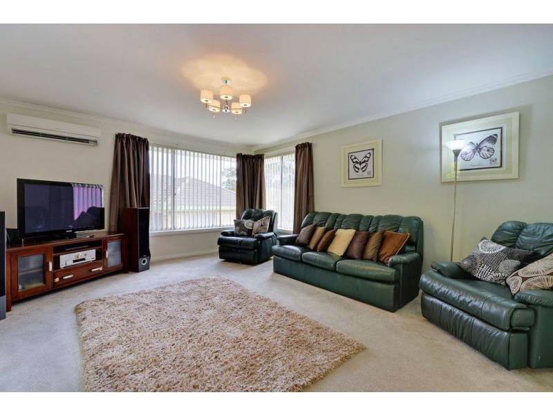 20 Manly Avenue, Lindisfarne TAS 7015