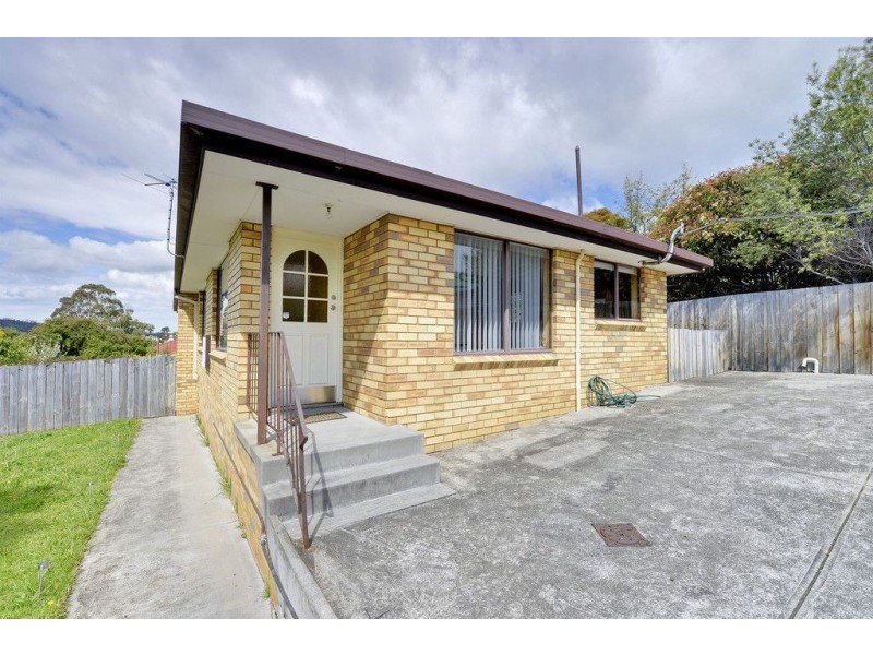 2/77 Giblin Street, Lenah Valley TAS 7008