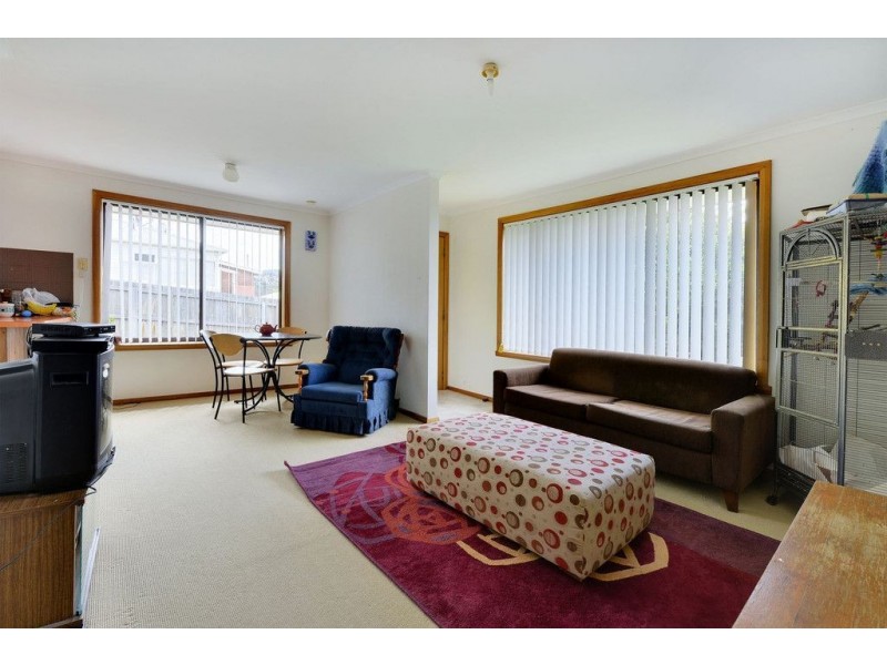 2/77 Giblin Street, Lenah Valley TAS 7008