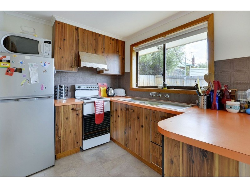 2/77 Giblin Street, Lenah Valley TAS 7008