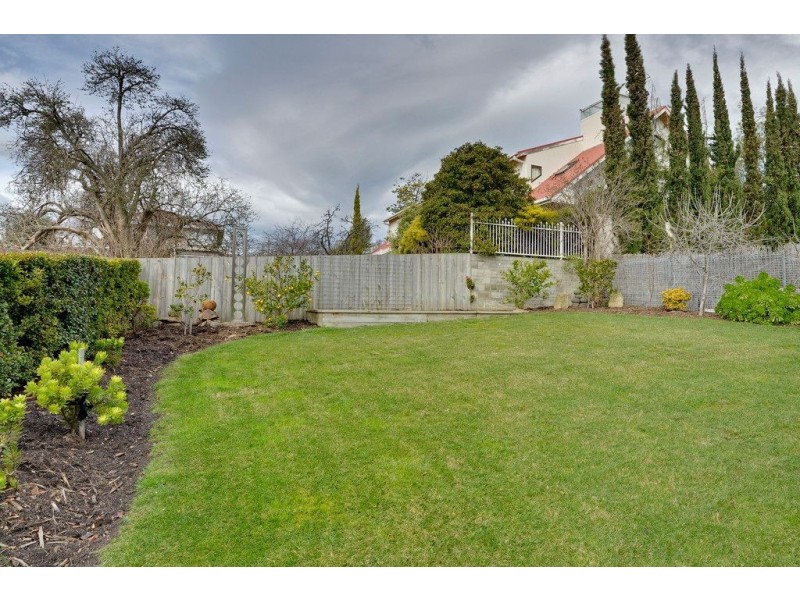 6 Maning Avenue, Sandy Bay TAS 7005