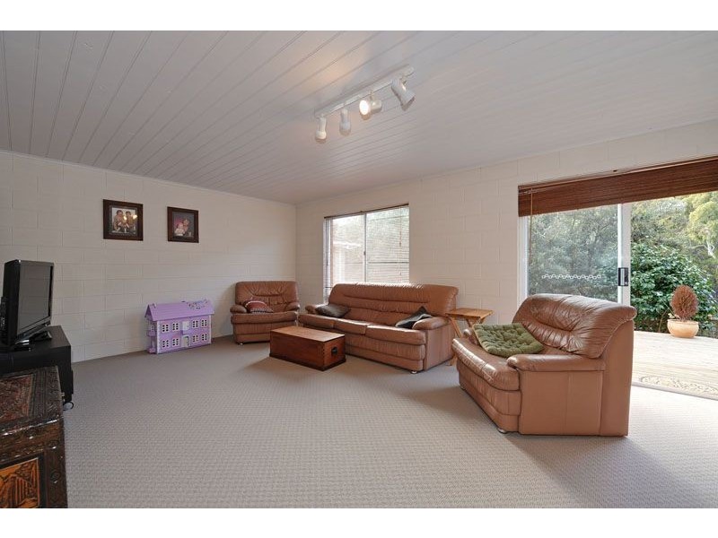 15 Nayuka Street, Geilston Bay TAS 7015
