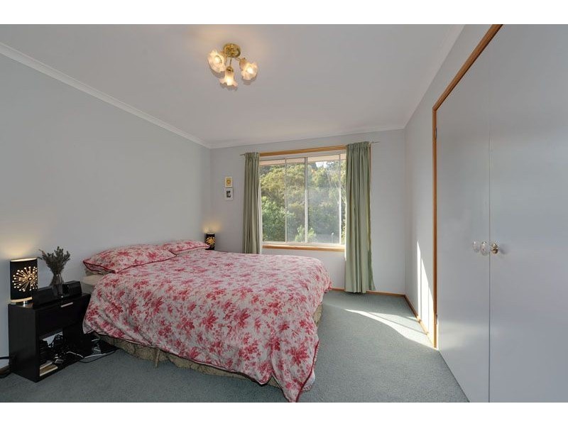 15 Nayuka Street, Geilston Bay TAS 7015