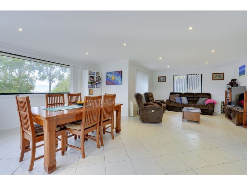 8 Wassell Place, Lindisfarne TAS 7015