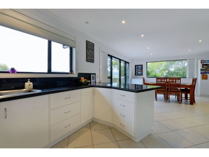 8 Wassell Place, Lindisfarne TAS 7015