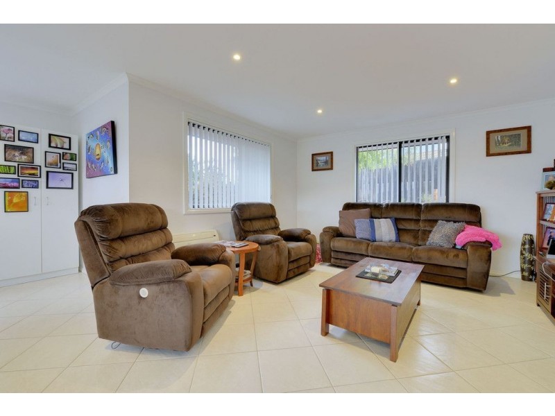 8 Wassell Place, Lindisfarne TAS 7015