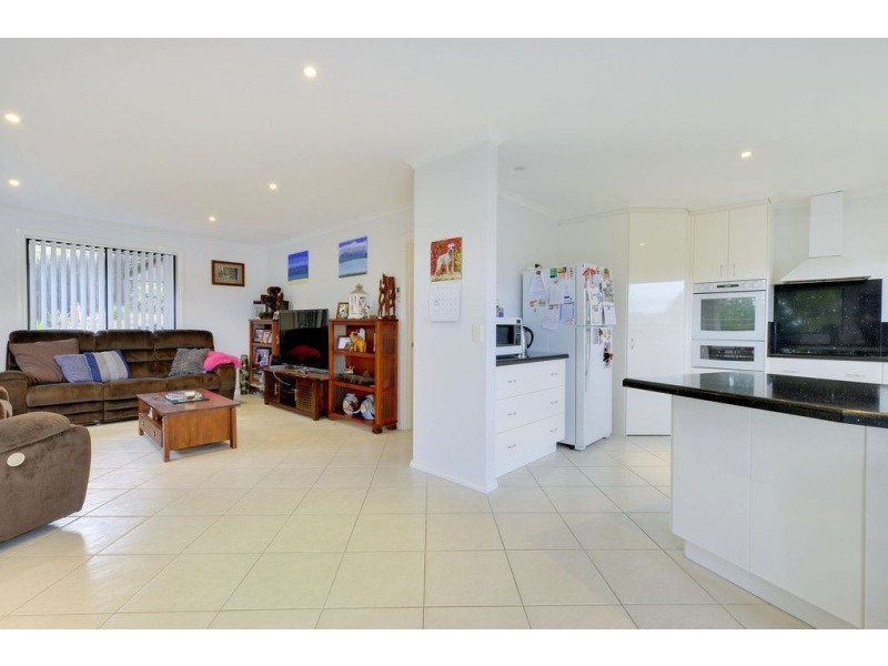 8 Wassell Place, Lindisfarne TAS 7015