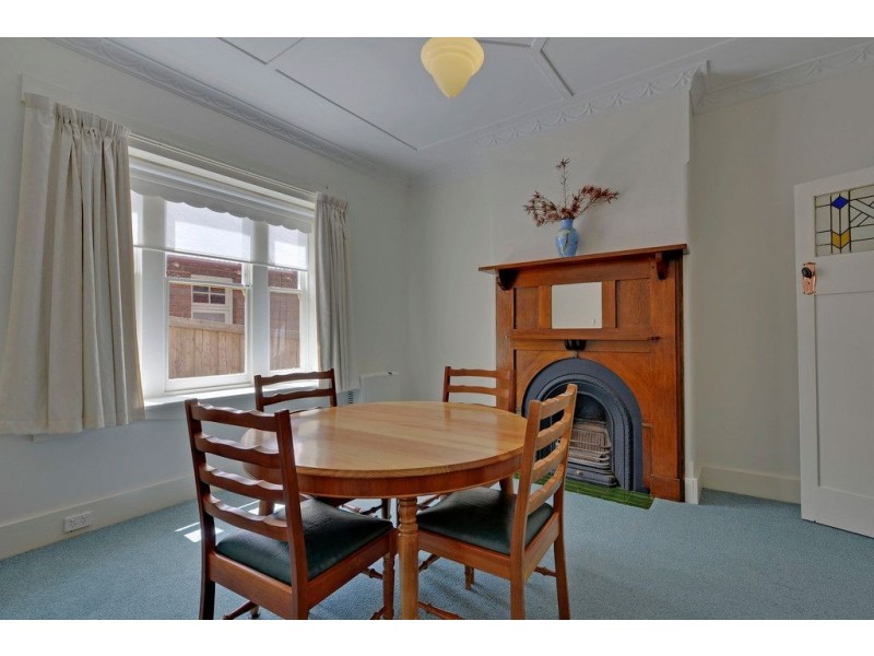 4 Burnside Avenue, New Town TAS 7008