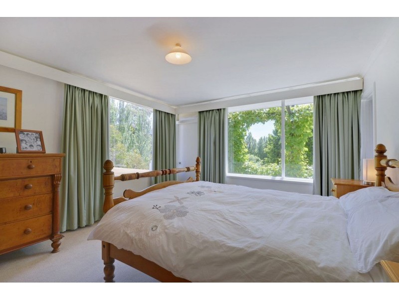 31 Maning Avenue, Sandy Bay TAS 7005