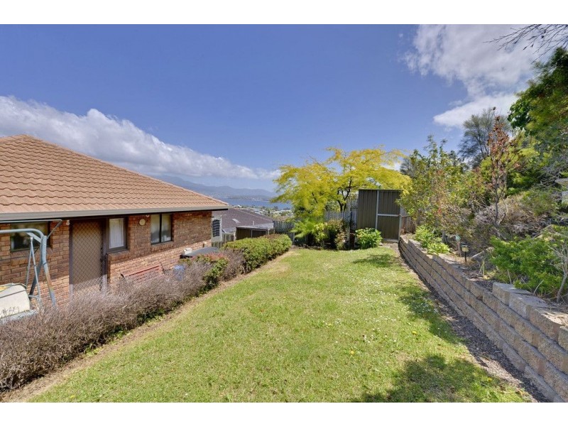 2/14 Fairisle Terrace, Howrah TAS 7018