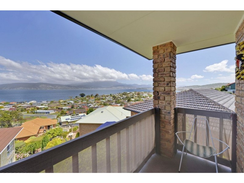 2/14 Fairisle Terrace, Howrah TAS 7018