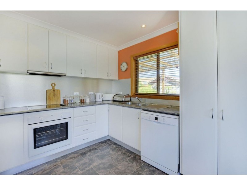 16 Keynsham Road, Claremont TAS 7011