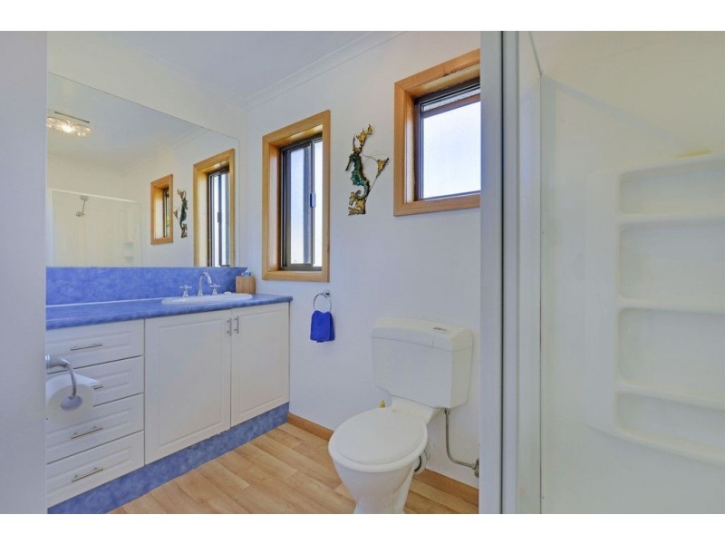 16 Keynsham Road, Claremont TAS 7011