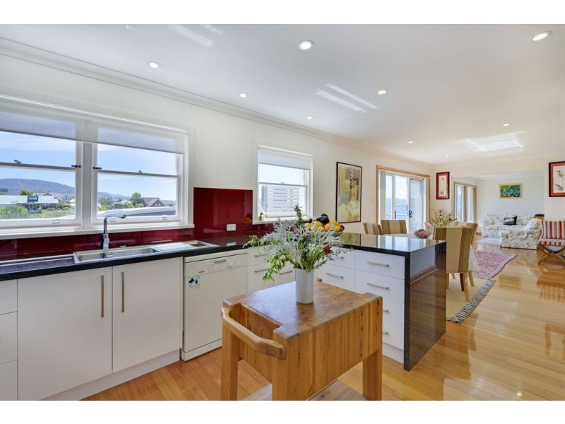 3 Quamby Avenue, Sandy Bay TAS 7005