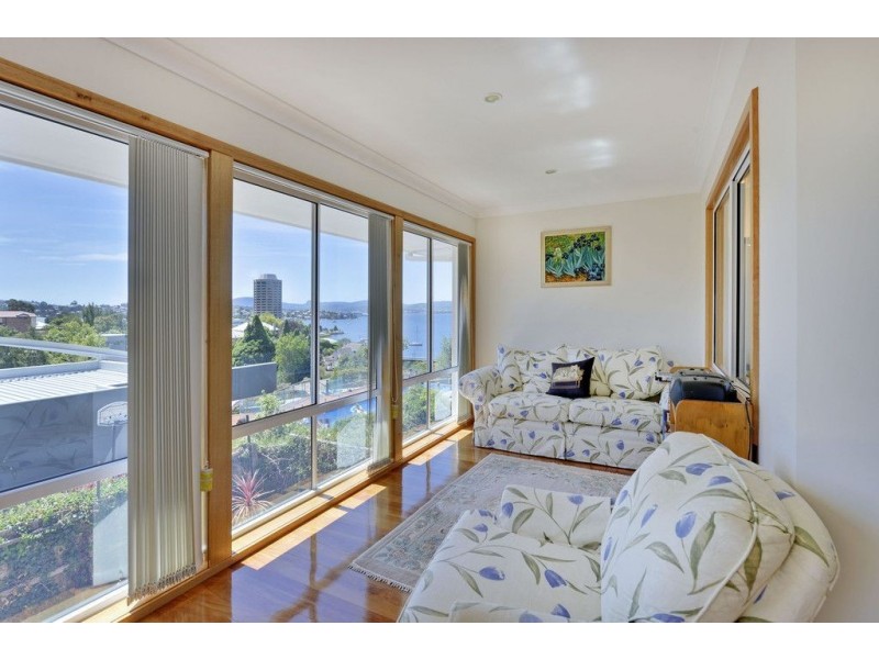 3 Quamby Avenue, Sandy Bay TAS 7005