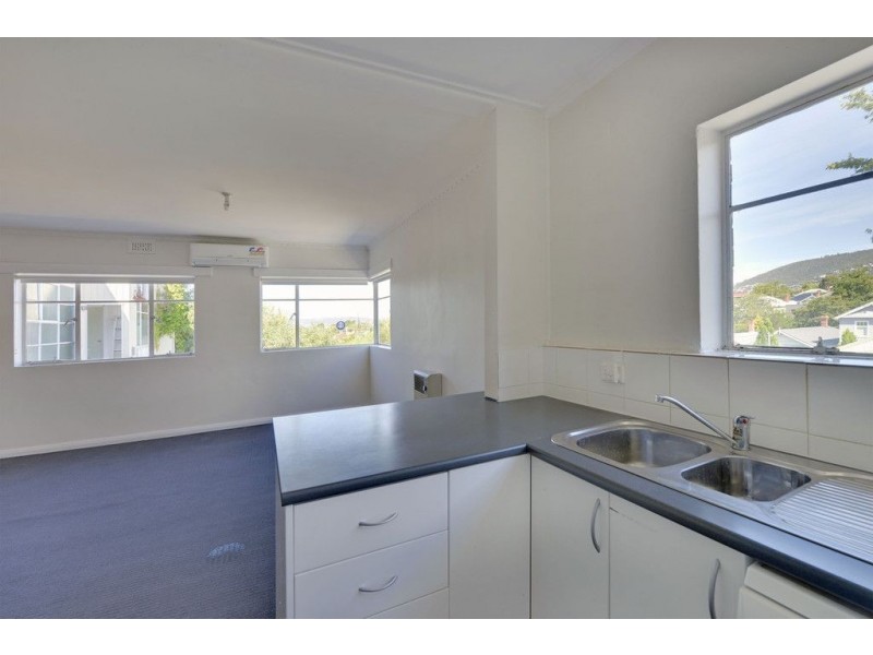 1/54 Duke Street, Sandy Bay TAS 7005