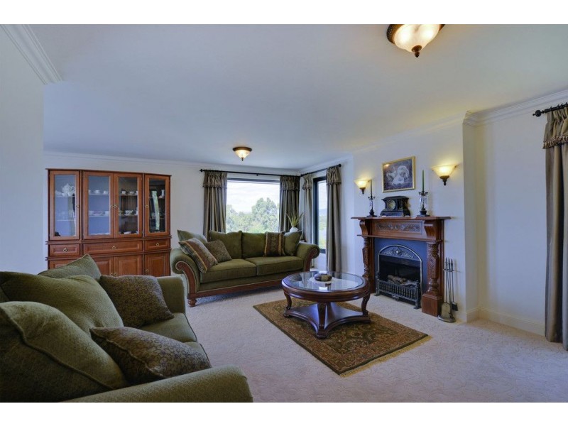 83 Burwood Road, Blackmans Bay TAS 7052