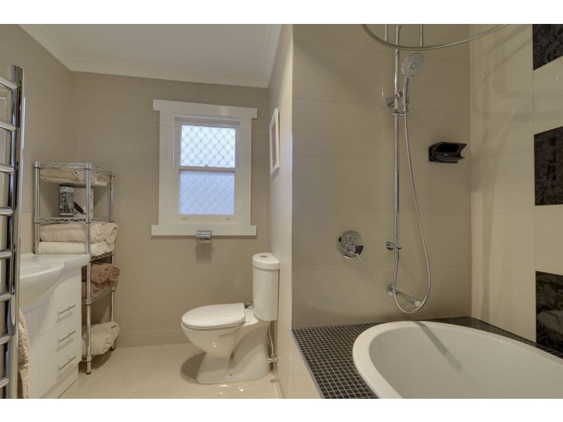 28 Darling Parade, Mount Stuart TAS 7000