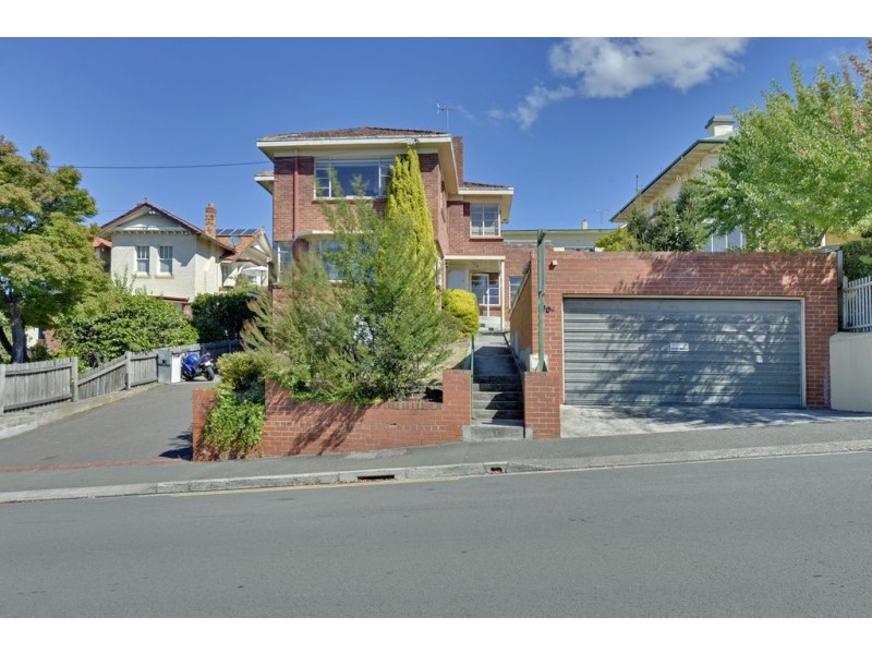 110 Hampden Road, Battery Point TAS 7004